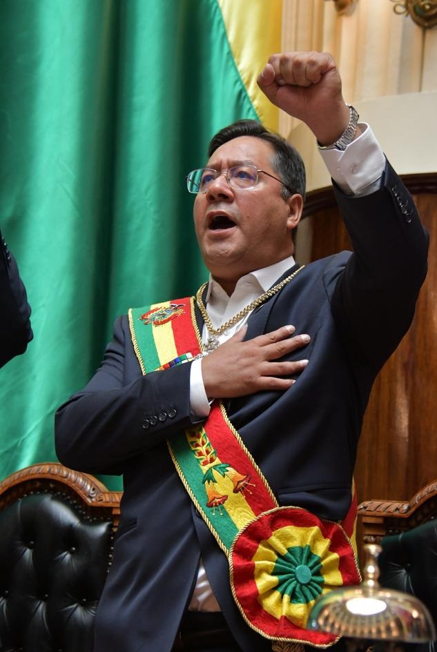 玻利维亚总统2.jpg